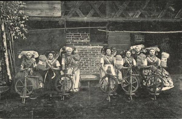 Spinnen Handwerk Spinnrad