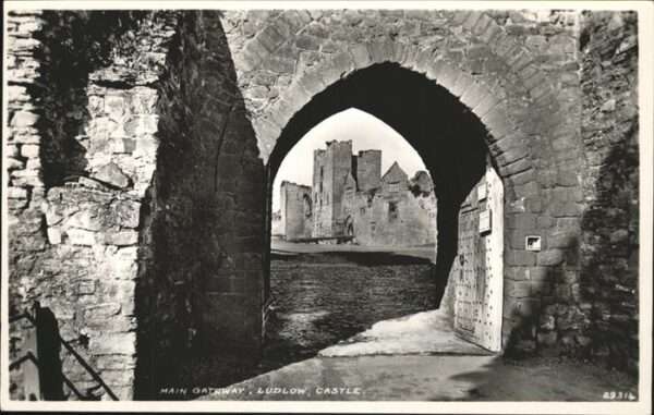 Ludlow Henley Main Gateway
Castle