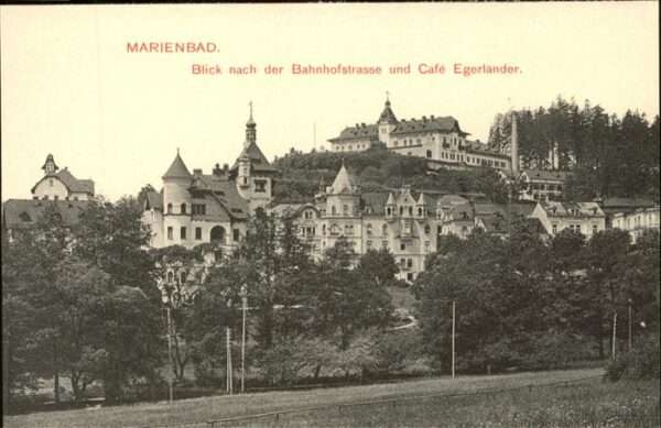 Marienbad Tschechien Boehmen Blick nach der Bahnhofstrasse und Cafe