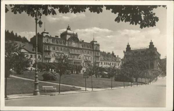 Marienbad Tschechien Boehmen Goetheplatz mit Hotel Weimar Böhmen