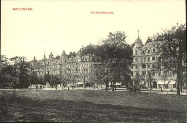 Marienbad Tschechien Boehmen Kaiserstrasse mit Parkanlage Böhmen
