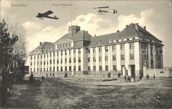 Graudenz Westpreussen Fliegerkaserne Flugzeuge