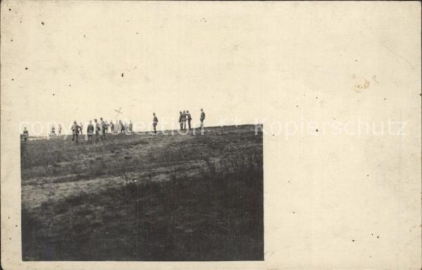 Militaria WK1 Im Feld Kriegsfoto Gruppenfoto soldaten