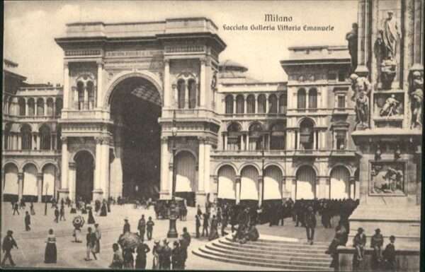 Milano Facciata Galleria Vittorio Emanuele