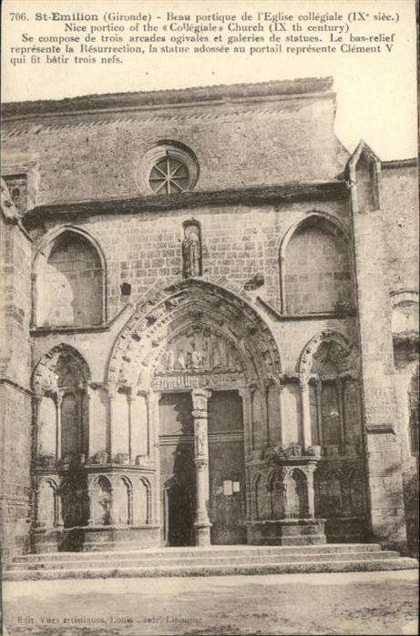 Saint-Emilion Beau portique de l'Eglise collegiale