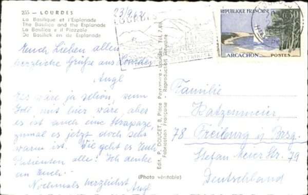 Lourdes Hautes Pyrenees La Basilique et l'Esplanade – Bild 2