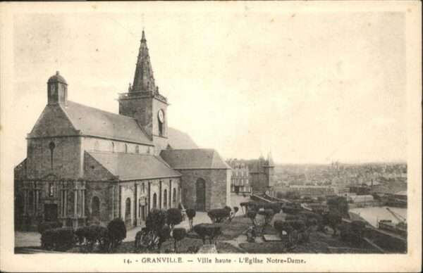 Granville Manche Ville haute L'Eglise Notre-Dame