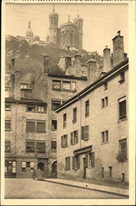Lyon France Vieilles Maisons au pied de la Colline