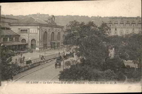 Lyon France La Gare Perrache et Hotel Terminus