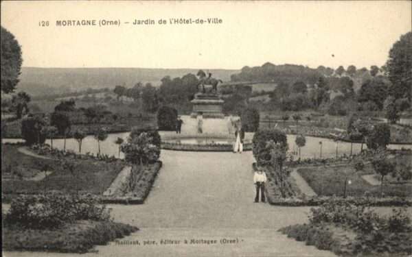 Mortagne Jardin de l_Hotel-de-Ville