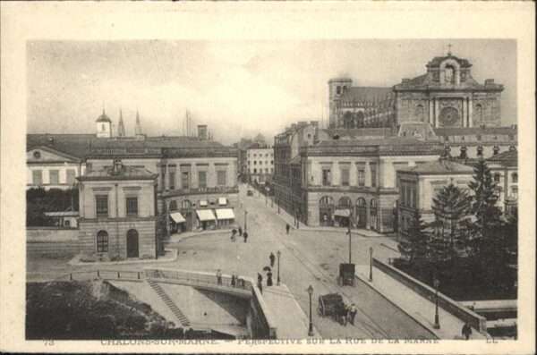 Chalons-en-Champagne Marne La Rue de la Marne