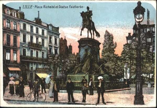 Lille Nord Place Richebe et Statue Faidherbe