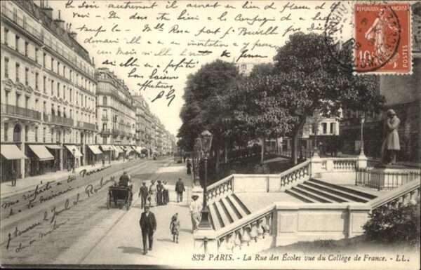 Paris la Rue des Ecoles vue du College de Fra