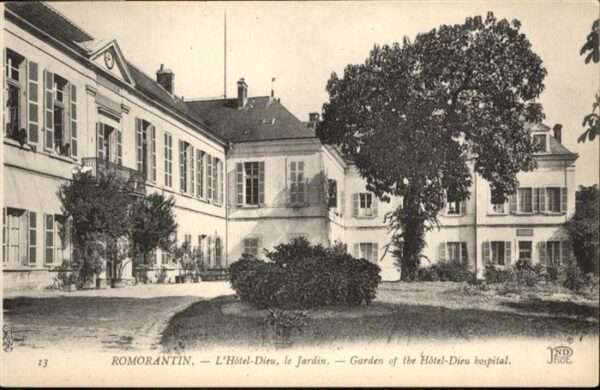 Romorantin-Lanthenay l_Hotel-Dieu le Jardin