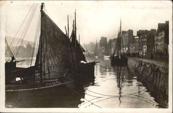 Cherbourg Les Barques de Peche