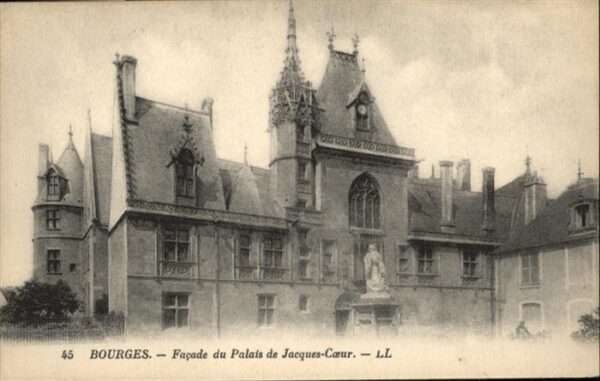Bourges Facade du Palais de Jacques-Coeur
