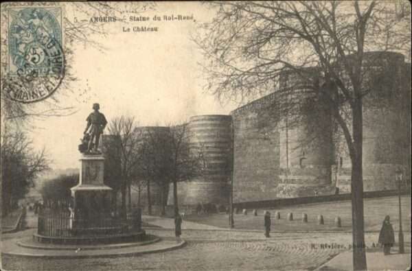 Angers Statue du Roi-Rene le Chateau