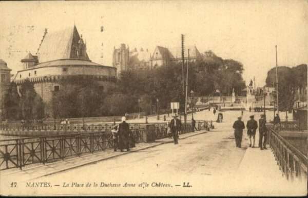 Nantes Loire Atlantique La Place de la Duchesse Anne et le Chat