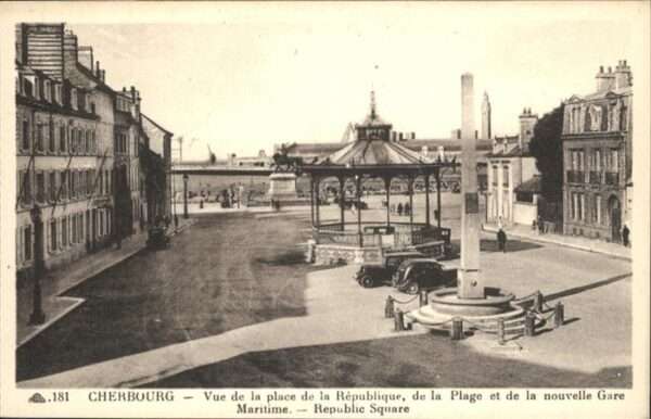 Cherbourg La place de la Republique la nouvelle G