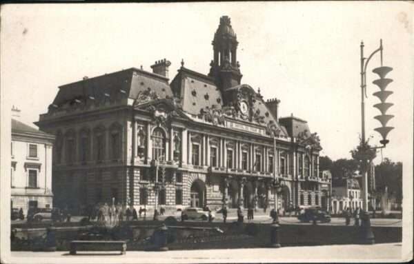 Tours Indre-et-Loire l_Hotel de Ville