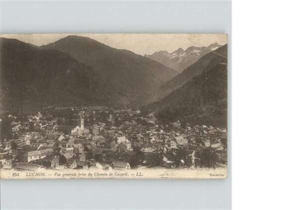 Luchon Haute-Garonne vue generale