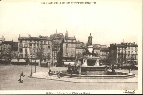 Le Puy-en-Velay Place du Breuil