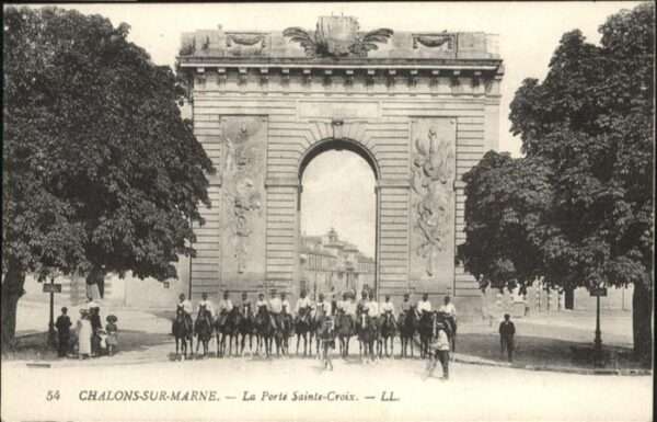 Chalons-en-Champagne Marne La Porte Sainte-Croix