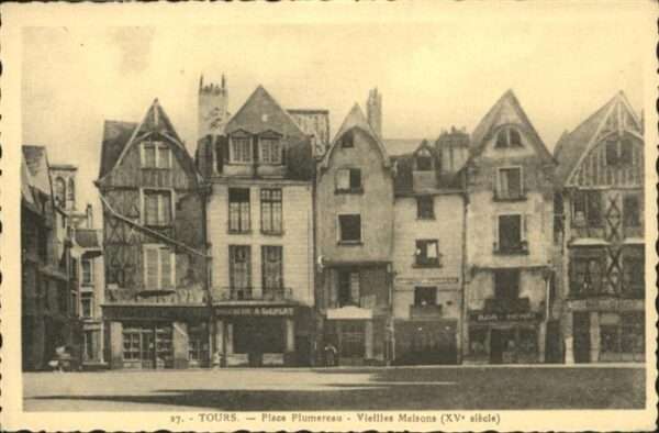 Tours Indre-et-Loire Place Plumereau Vieilles Maisons