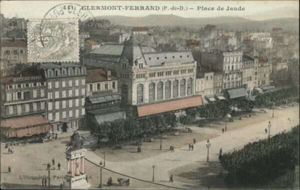 Clermont-Ferrand Place de Jaude