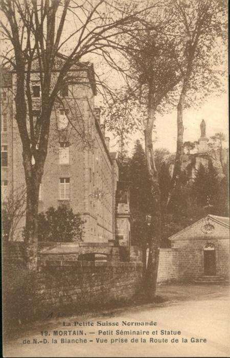 Mortain Petit Seminaire Statue de N.-D. la Blan