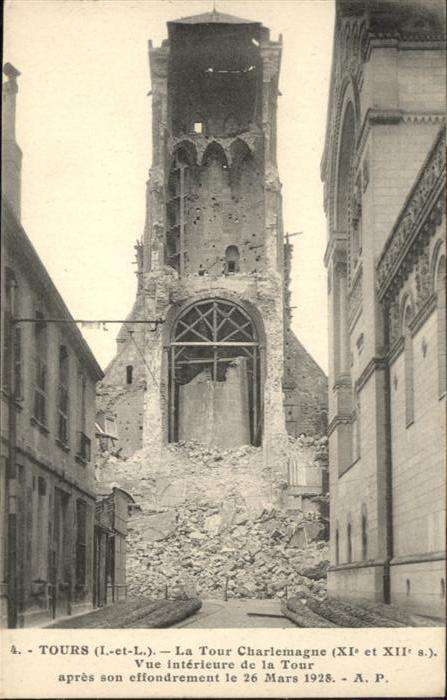 Tours Indre-et-Loire la Tour Charlemagne effondrement le 26