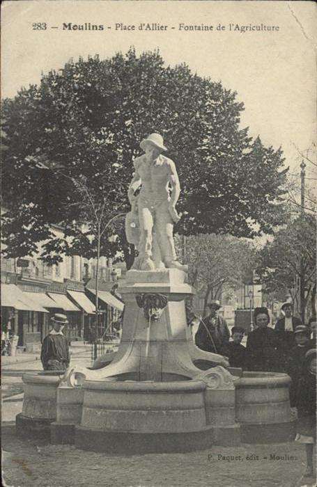Moulins Place d_Allier Fontaine de l'Agricultur