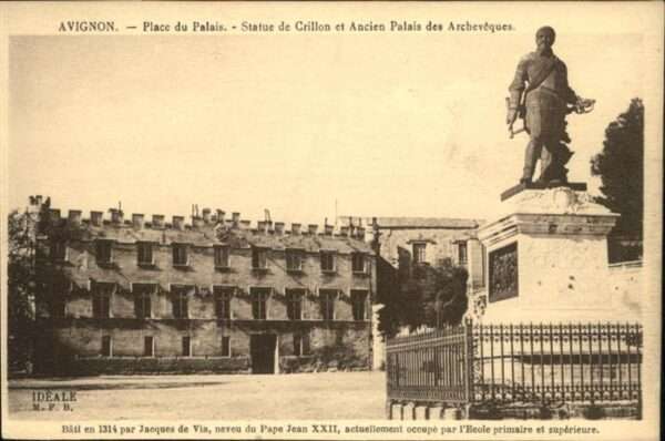 Avignon Vaucluse Place Palais Statue Crillon