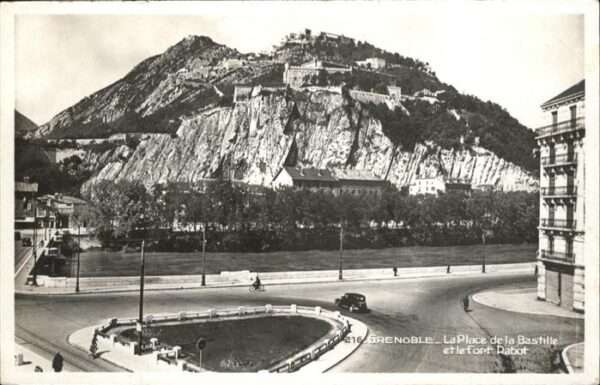Grenoble place de la Bastille