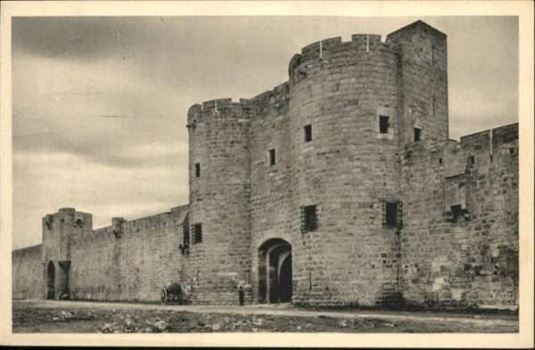 Aigues-Mortes Porte de la Marine