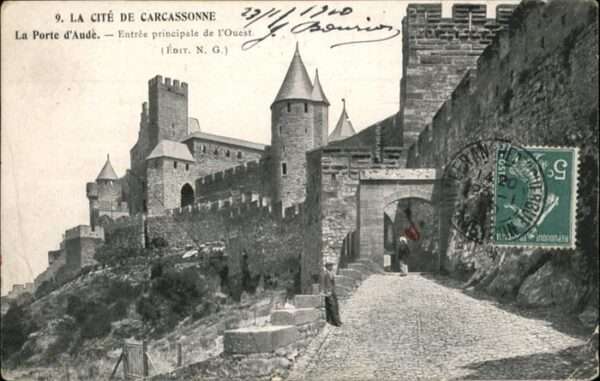 Carcassonne la Porte d_Aude Entree principale de l'