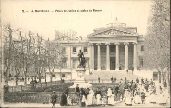 Marseille Bouches-du-Rhone Palais de Justice Statue de Berryer