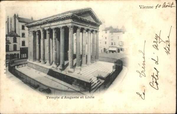 Vienne Temple d_Auguste Livie