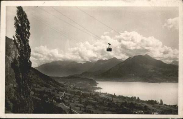 Annecy Haute-Savoie Lac d_Annecy le Telepherique le Massif