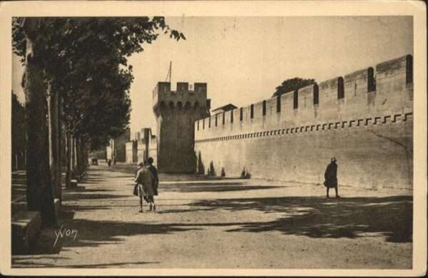 Avignon Vaucluse les Remparts