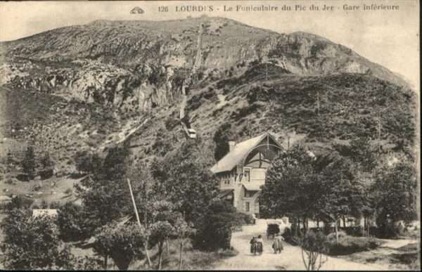 Lourdes Hautes Pyrenees le Funieulaire du Pic du Jer