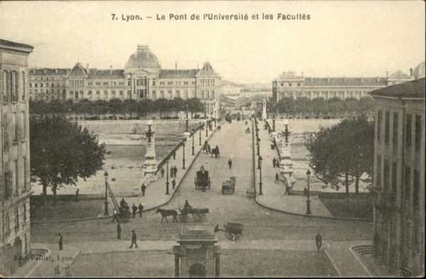 Lyon France le Pont de l'Universite les Facultes