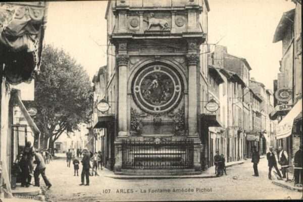 Arles Bouches-du-Rhone la Fontaine Amedee Pichot