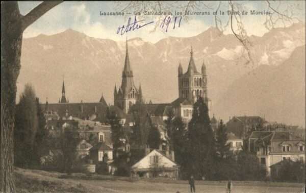 Lausanne VD la Cathedrale les Muverans la Dent de M