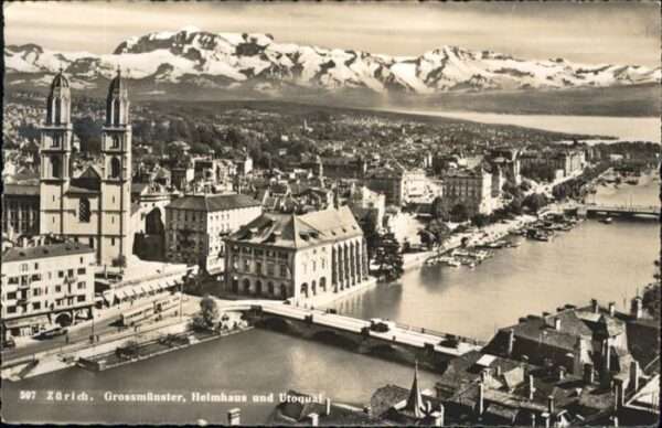 Zuerich Grossmünster Helmhaus Utoquai Brücke