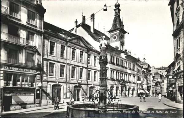 Lausanne VD Place Hotel de Ville Brunnen