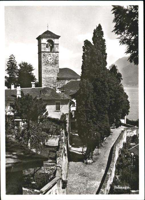 Brissago TI Kirche Cypressen