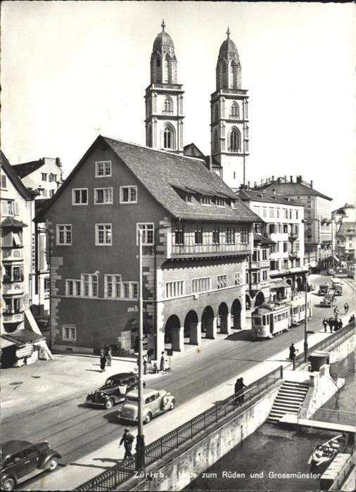 Zuerich Haus zum Rüden Grossmünster Strassenbah