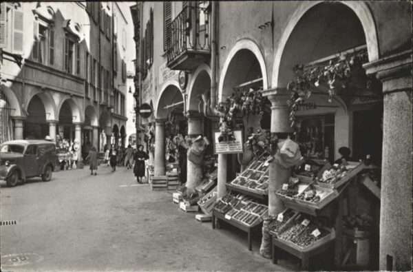 Lugano TI Portici Pessina