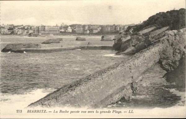 Biarritz Pyrenees Atlantiques la Roche percee Plage